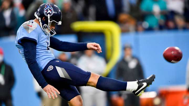 Report: Kern Agrees to Pay Cut Report: Kern Agrees to Pay Cut