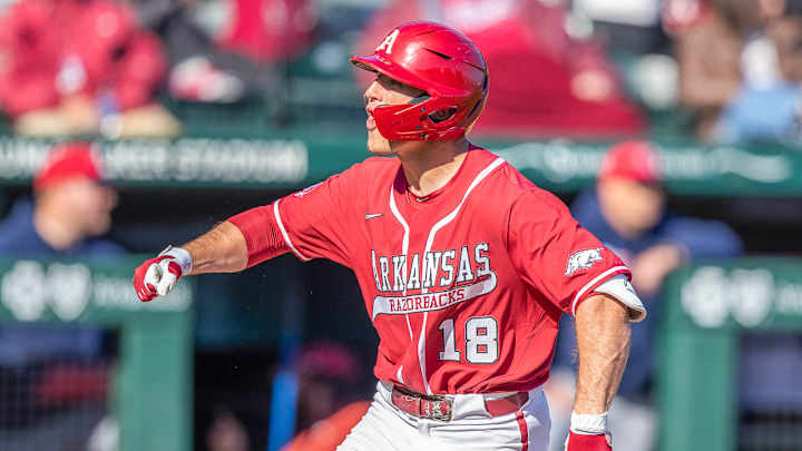 Hogs' Bats Power 10-1 Win to Clinch Series Over Illinois-Chicago Hogs' Bats Power 10-1 Win to Clinch Series Over Illinois-Chicago