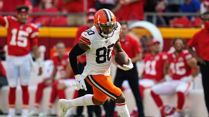 Report: Jets Could Pursue Jarvis Landry After Browns Trade For Amari Cooper