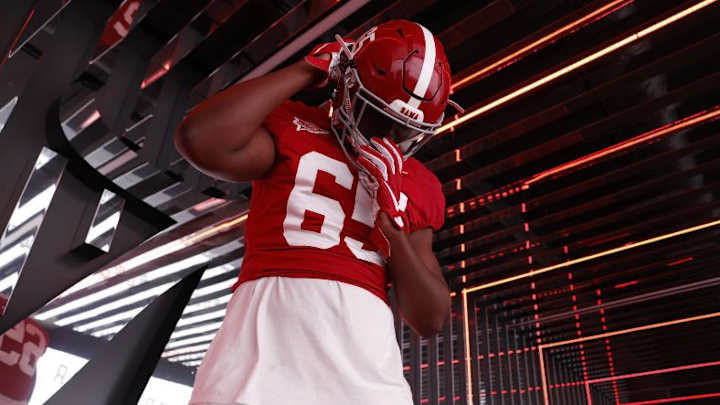 Georgia OL Paul Mubenga Enjoys Visit to Alabama