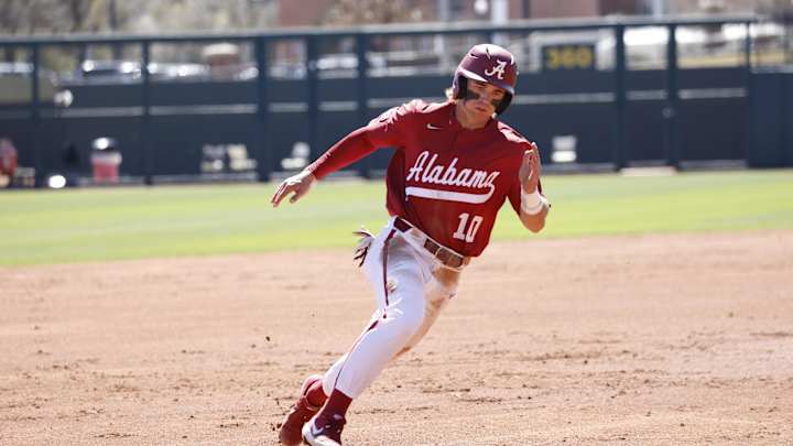 Alabama Baseball Falls to UAB 7-6, Blazers Take Season Sweep