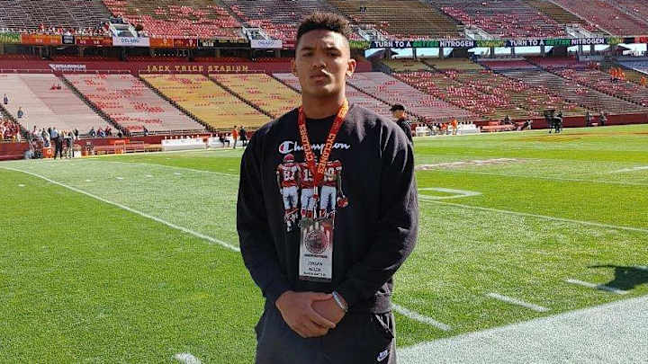 Huskies Offer Third Top-Level Kansas Recruit
