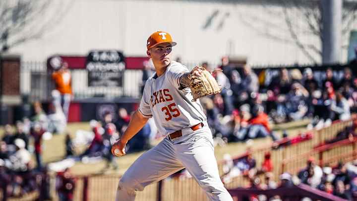 Longhorn Offense Goes Cold as Texas Drops Series to South Carolina