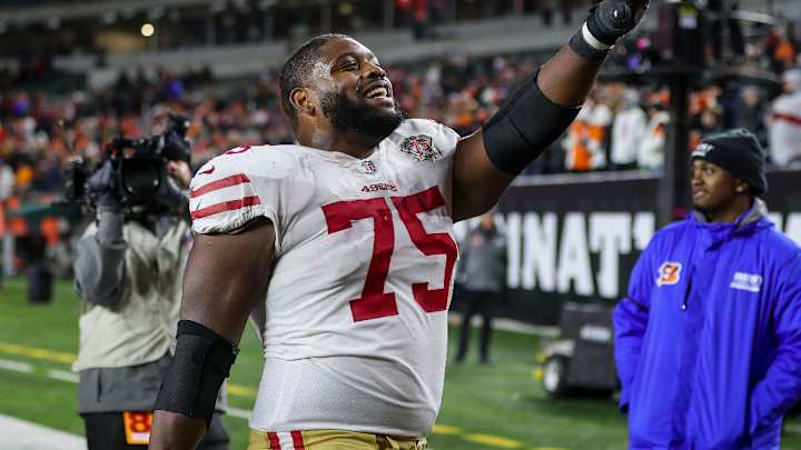 Laken Tomlinson Signs 3-Year $41.2 Million Deal with the Jets Laken Tomlinson Signs 3-Year $41.2 Million Deal with the Jets