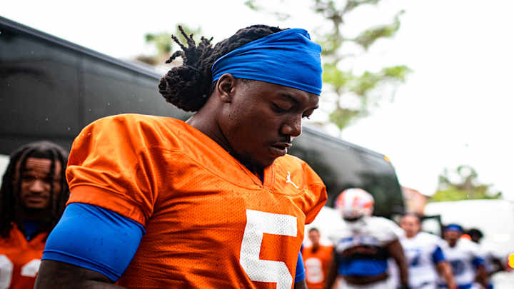 Gators Coaches Convinced QB Emory Jones To Remain at Florida Gators Coaches Convinced QB Emory Jones To Remain at Florida