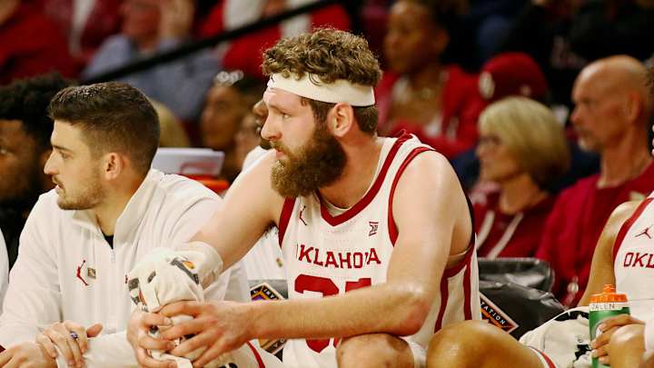 Oklahoma Senior Tanner Groves Named First-Team Academic All-America