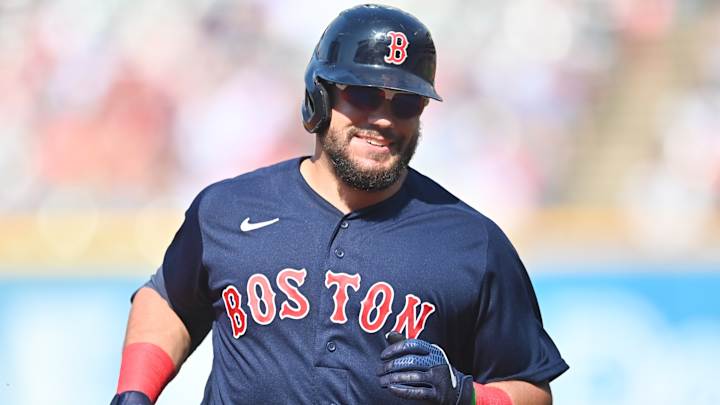 Report: Phillies Agree to Deal With Veteran Slugger Kyle Schwarber