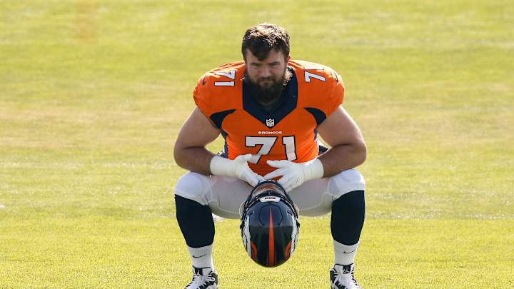 Vikings Agree to Terms With Former Broncos Guard/Center Austin Schlottmann