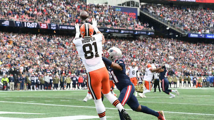 Tight end Austin Hooper signs with Tennessee Titans