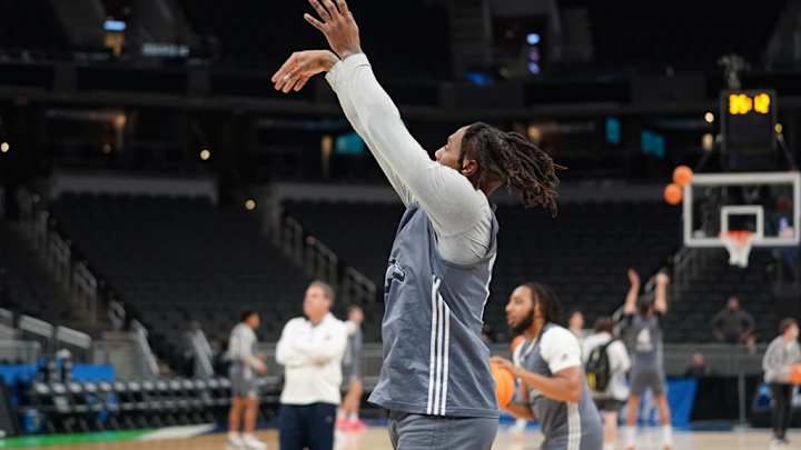 Four Things To Know About Tennessee's Matchup With The Longwood Lancers