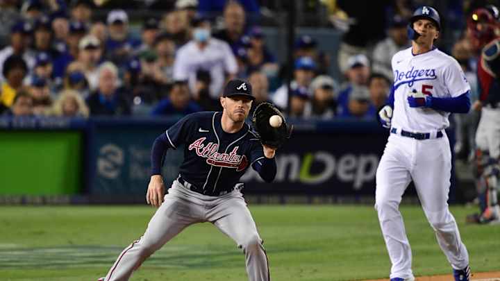 Dodgers: LA Signs Freddie Freeman to Six-Year Deal