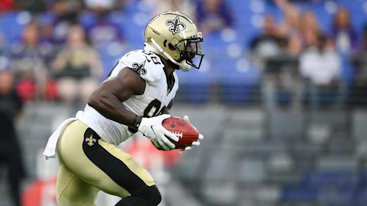 Patriots Add Offensive and Special Teams Depth by Signing Running Back/Receiver Ty Montgomery Patriots Add Offensive and Special Teams Depth by Signing Running Back/Receiver Ty Montgomery