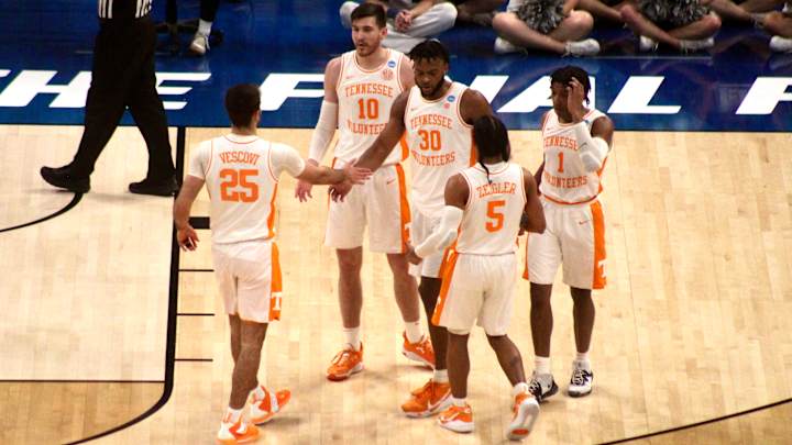Takeaways: Tennessee Shoots Past Longwood in First Round of 2022 NCAA Tournament