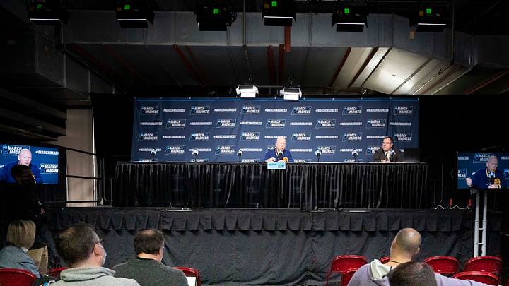 WATCH: Mick Cronin, UCLA Players Talk Avoiding March Madness Upset Against Akron WATCH: Mick Cronin, UCLA Players Talk Avoiding March Madness Upset Against Akron