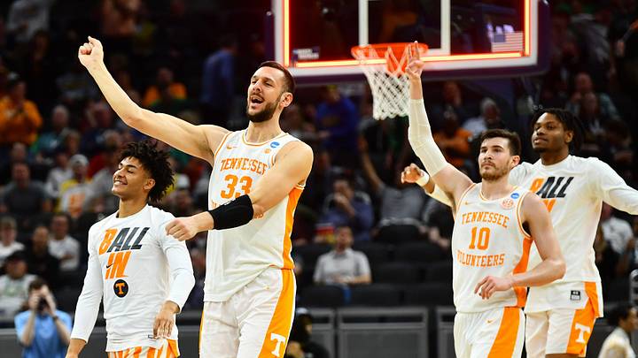 Tennessee-Michigan Preview, Prediction: Vols Slated For Tough Test in Round of 32