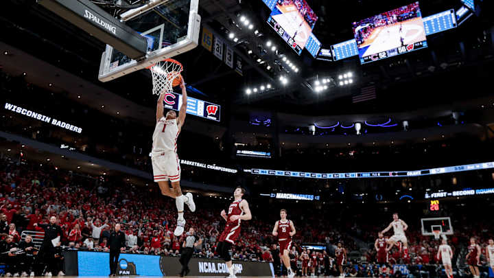 March Madness: Johnny Davis and Wisconsin pull away in the second half to beat Colgate 67-60