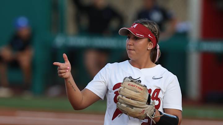 Alabama Softball Lands Four on SEC All-Conference Teams