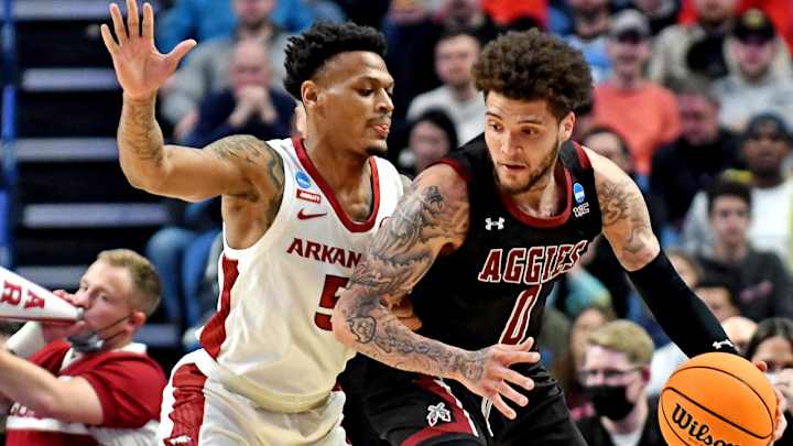 Toney's Defensive Masterpiece Sweetest Key to Hogs' Win Toney's Defensive Masterpiece Sweetest Key to Hogs' Win