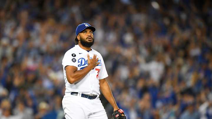 Dodgers: Fans Get First Look at Kenley Jansen in an Atlanta Braves Uniform