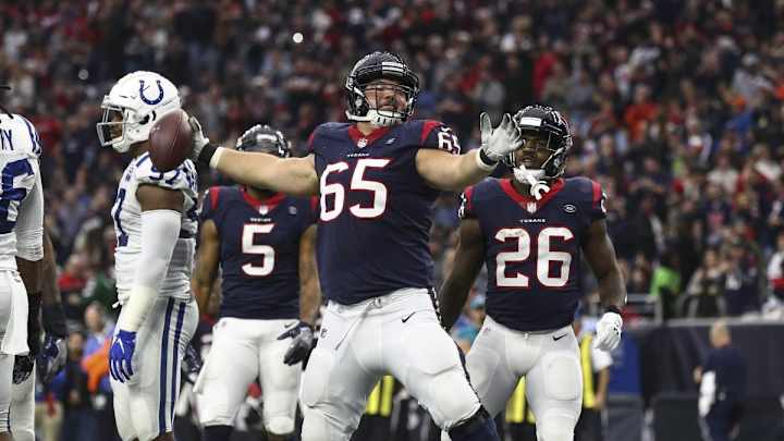 Bills Sign Versatile OL Greg Mancz and Bring Back QB Matt Barkley