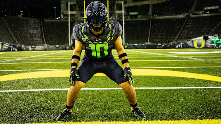 Oregon Looks to Keep Hawaii Pipeline Flowing With LB Liona Lefau