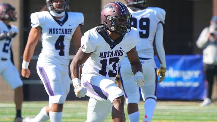 Elite 2024 Linebacker Views Notre Dame Offer As "Different" ... In A Good Way Elite 2024 Linebacker Views Notre Dame Offer As "Different" ... In A Good Way