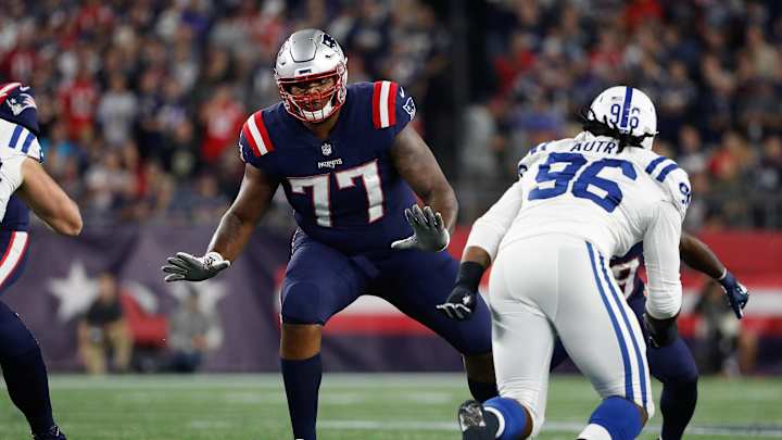 Trent Brown Spurns Seahawks, Returns to Patriots Trent Brown Spurns Seahawks, Returns to Patriots