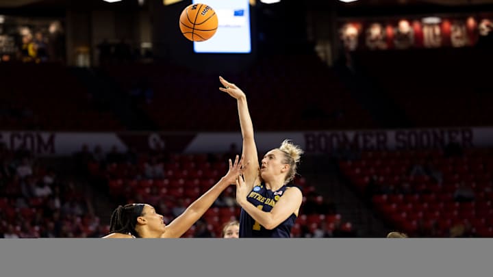 With an Electric Offensive Performance, Notre Dame Is Back in the Sweet 16