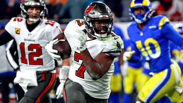 Leonard Fournette 2022 Fantasy Projections: Please Put Respect (PPR) On His Name