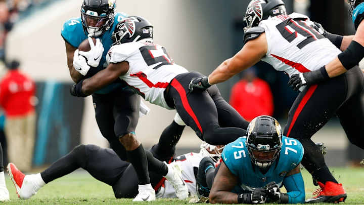 Falcons Insider Breaks Down What Jaguars Are Getting in LB Foyesade Oluokun Falcons Insider Breaks Down What Jaguars Are Getting in LB Foyesade Oluokun