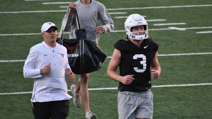 LOOK: QB Quinn Ewers Takes Part in His First Texas Longhorns Practice LOOK: QB Quinn Ewers Takes Part in His First Texas Longhorns Practice