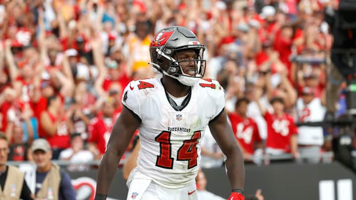 Bucs' Chris Godwin gives an update on ACL injury status