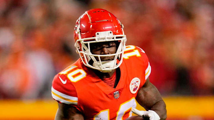 Tyreek Hill Thanks Chiefs Fans Following Dolphins Trade