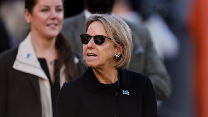 Dan Campbell on Sheila Hamp: 'I Wish She Would Butt In' Dan Campbell on Sheila Hamp: 'I Wish She Would Butt In'