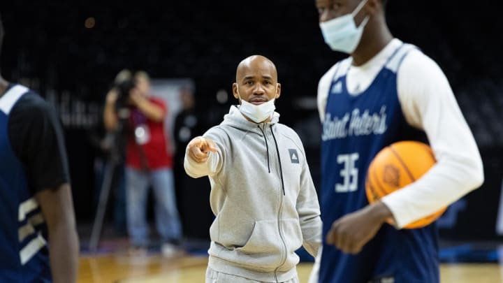 Saint Peter's Coach Shaheen Holloway Says 'Purdue is a Great Team' Ahead of Sweet 16 Saint Peter's Coach Shaheen Holloway Says 'Purdue is a Great Team' Ahead of Sweet 16
