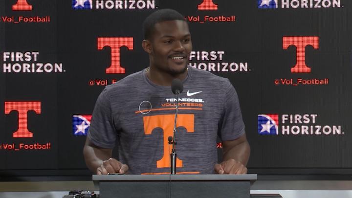 Watch: Freshman LB Elijah Herring Meets With Media For First Time at Tennessee