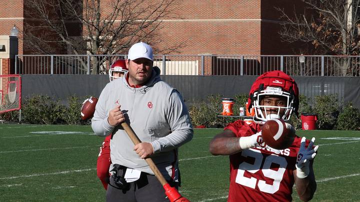 Brent Venables is Excited for How Jeff Lebby's Offensive Tempo Will Benefit the Entire Team