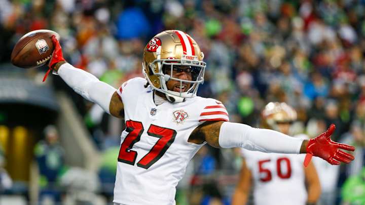 49ers Officially Re-Sign CB Dontae Johnson