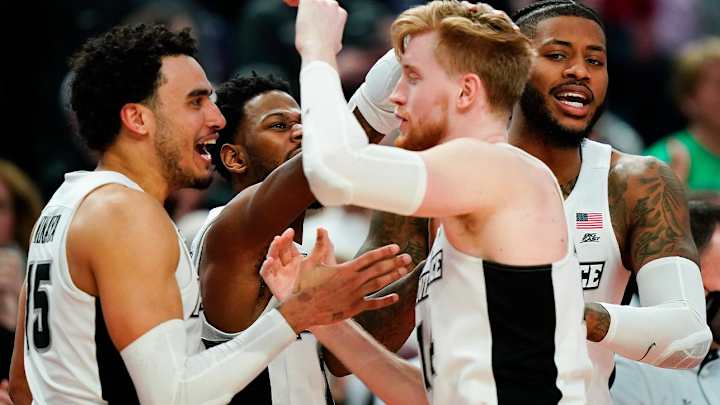Free Throw Gets Stuck on Rim During Providence vs. Kentucky Free Throw Gets Stuck on Rim During Providence vs. Kentucky