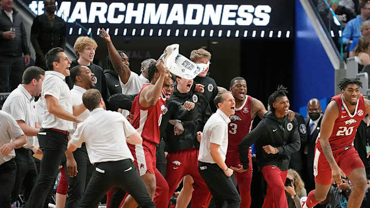 No. 4 Arkansas Shocks No. 1 Overall Seed Gonzaga in Sweet 16