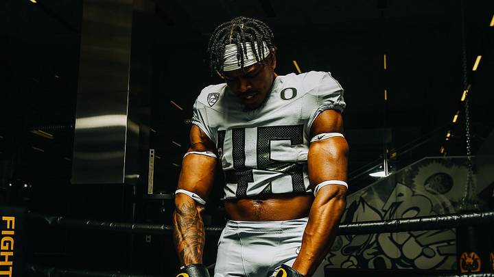 UCLA LB Transfer Mitchell Agude Narrows Top Schools, Sets Commitment Date UCLA LB Transfer Mitchell Agude Narrows Top Schools, Sets Commitment Date