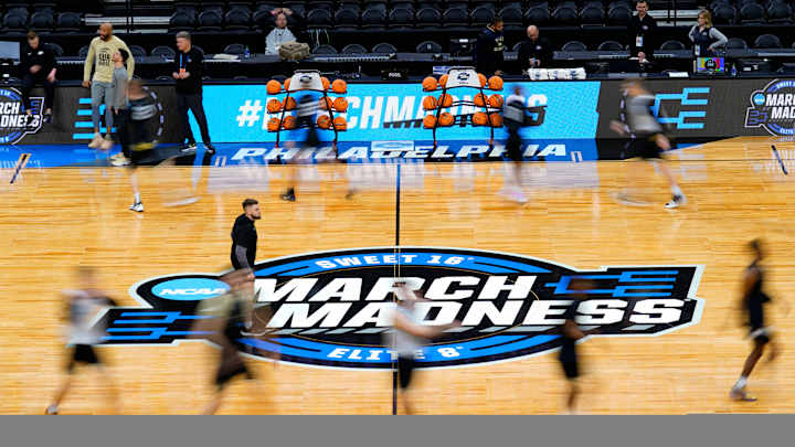 Winners Club: Two No. 1 Seeds Fall, Sweet 16 Continues Tonight