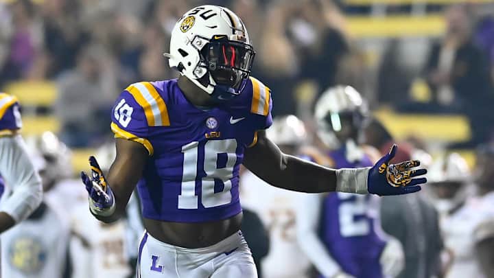 LSU's Damone Clark Spinal Surgery; Still a Cowboys NFL Draft Target?