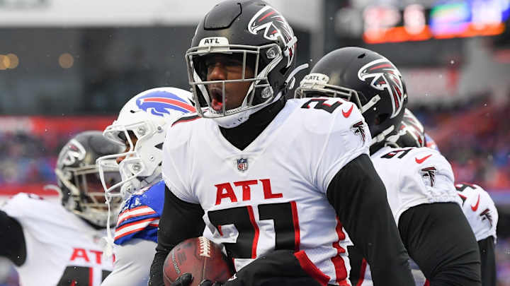 Las Vegas Raiders Sign Safety Duron Harmon