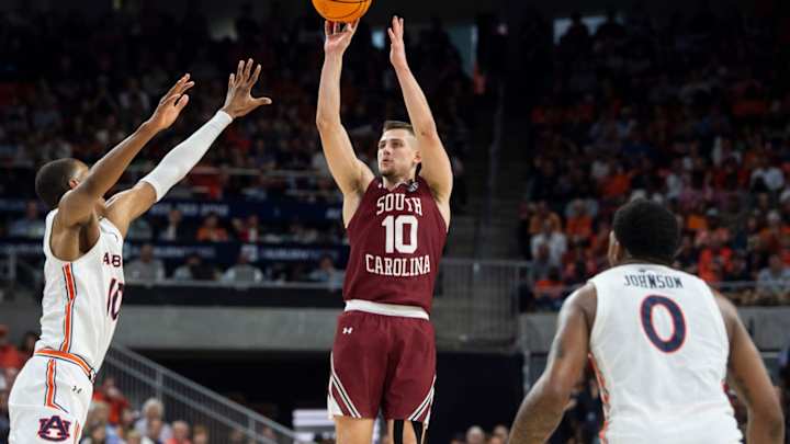 South Carolina Transfer Visits WVU