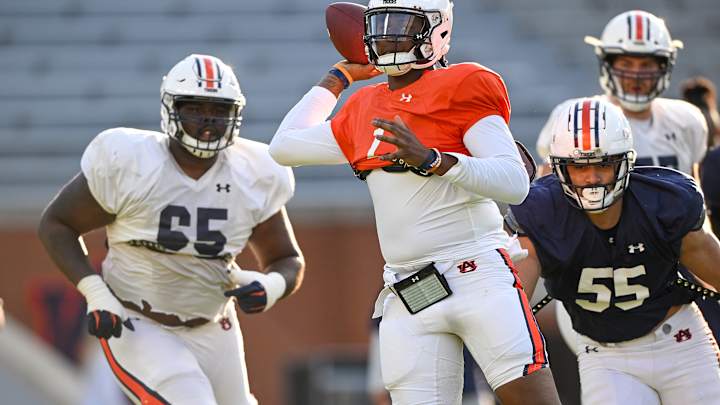 Podcast: Auburn football fans, stop comparing TJ Finley to Jeremy Johnson