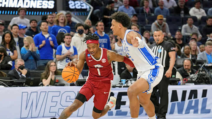 Late First Half Run Dooms Razorbacks Late First Half Run Dooms Razorbacks