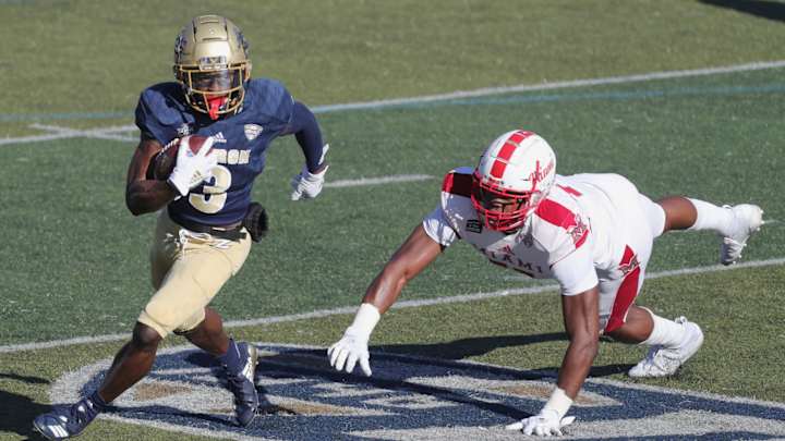 Finding Broncos: Dominique Robinson | Edge | Miami (Oh).