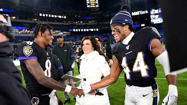 Lamar Jackson Jokes About Marlon Humphrey's Social Media Priorities