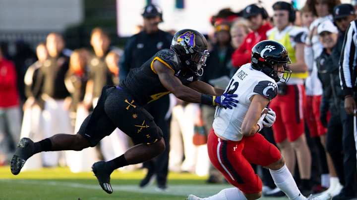 2022 NFL Draft Profiles: Should the Jaguars Target Alec Pierce on Day 2?